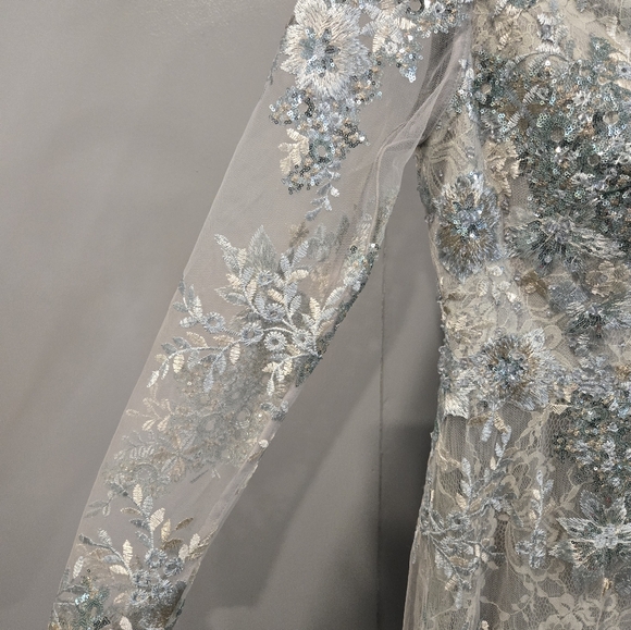 NWT MAC DUGGAL EMBELLISHED V NECK ILLUSION LONG SLEEVE GOWN 67539 SEA MIST - Picture 10 of 11